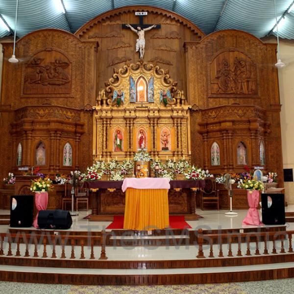 Altar of St.Joseph's Parish Shrine - Pavaratty, Thrissur 
